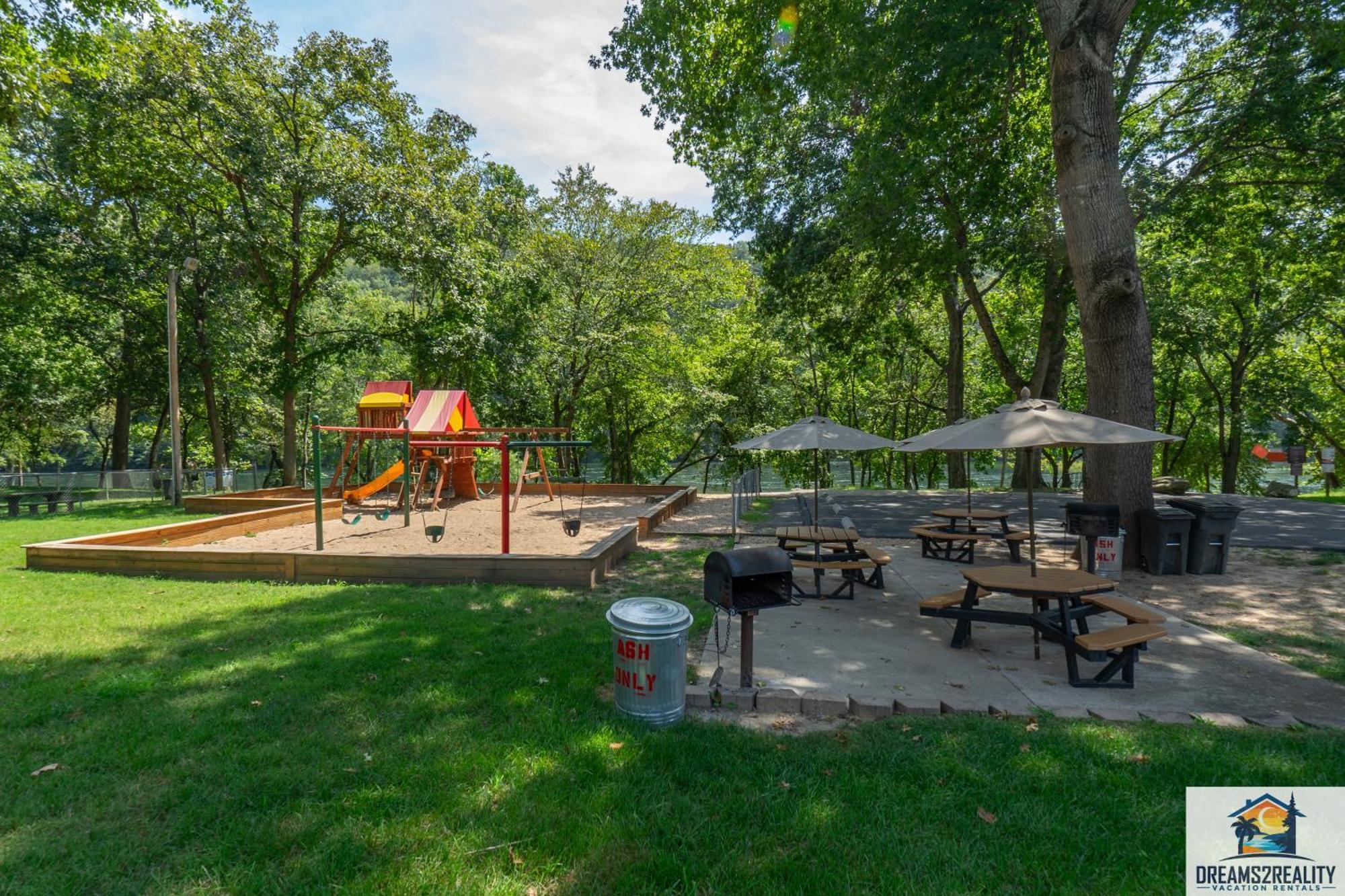 3Br Condo With Lake View - Trout Fishing - Playground - 2 Pools - Free Tickets Included - Pr69-9 Branson Kültér fotó