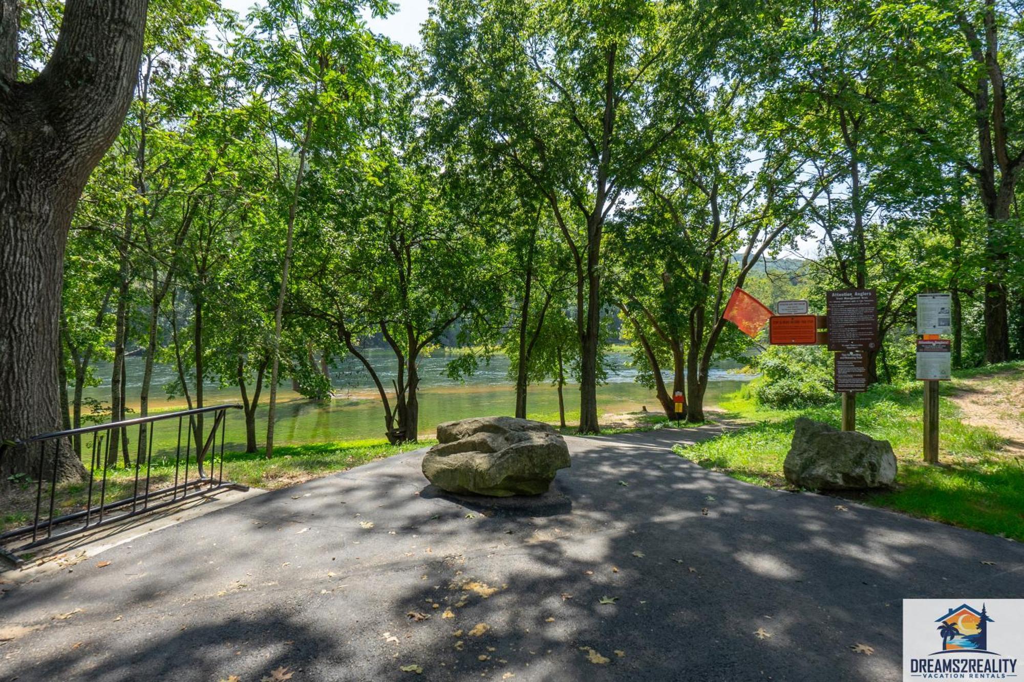 3Br Condo With Lake View - Trout Fishing - Playground - 2 Pools - Free Tickets Included - Pr69-9 Branson Kültér fotó